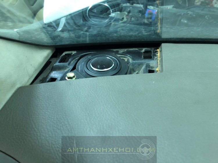 Camry với dàn âm thanh Khủng. Camry với dàn âm thanh Khủng.