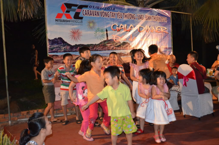 HÌnh ảnh chương trình từ thiện và đón năm mới 2014 tại Lagi HÌnh ảnh chương trình từ thiện và đón năm mới 2014 tại Lagi