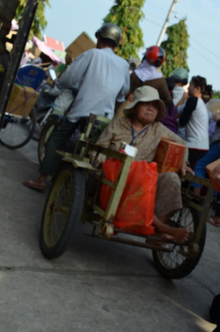 HÌnh ảnh chương trình từ thiện và đón năm mới 2014 tại Lagi HÌnh ảnh chương trình từ thiện và đón năm mới 2014 tại Lagi