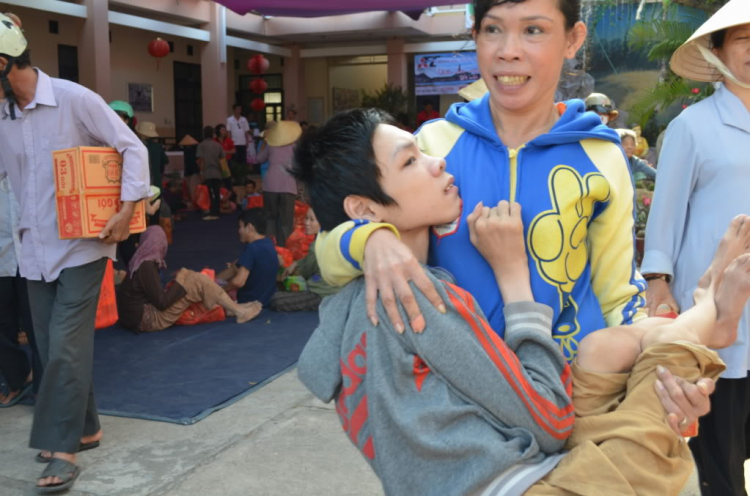 HÌnh ảnh chương trình từ thiện và đón năm mới 2014 tại Lagi HÌnh ảnh chương trình từ thiện và đón năm mới 2014 tại Lagi