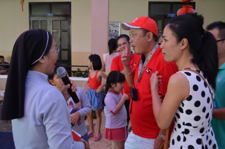 HÌnh ảnh chương trình từ thiện và đón năm mới 2014 tại Lagi HÌnh ảnh chương trình từ thiện và đón năm mới 2014 tại Lagi