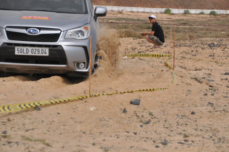 2014 Subaru Forester một mình chống mafia