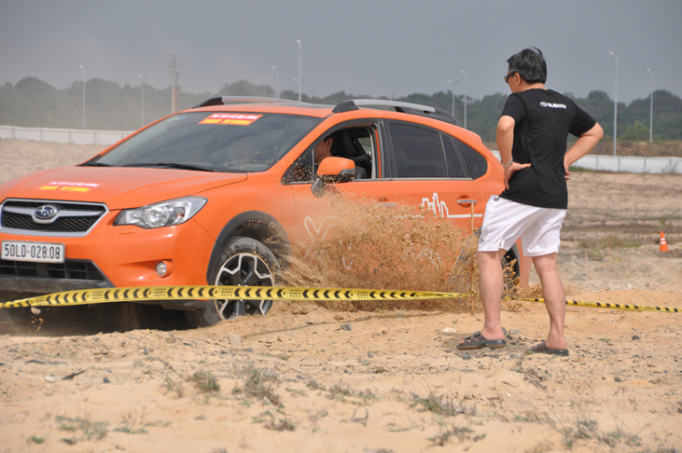 2014 Subaru Forester một mình chống mafia