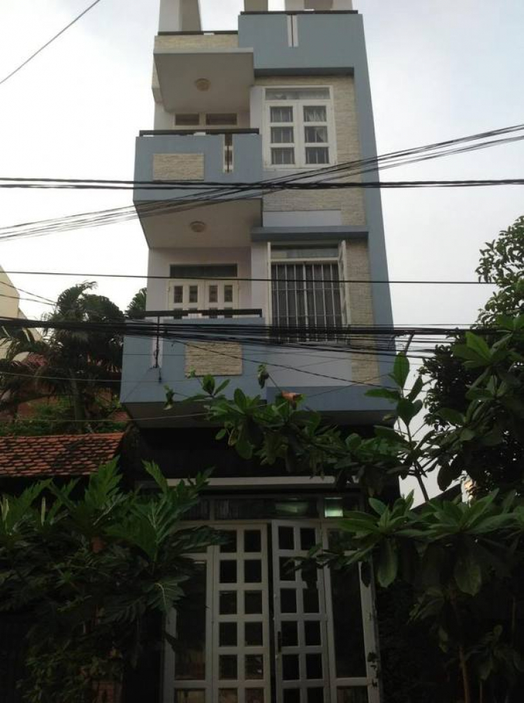 Cửa gì - đau đầu gớm Cửa gì - đau đầu gớm