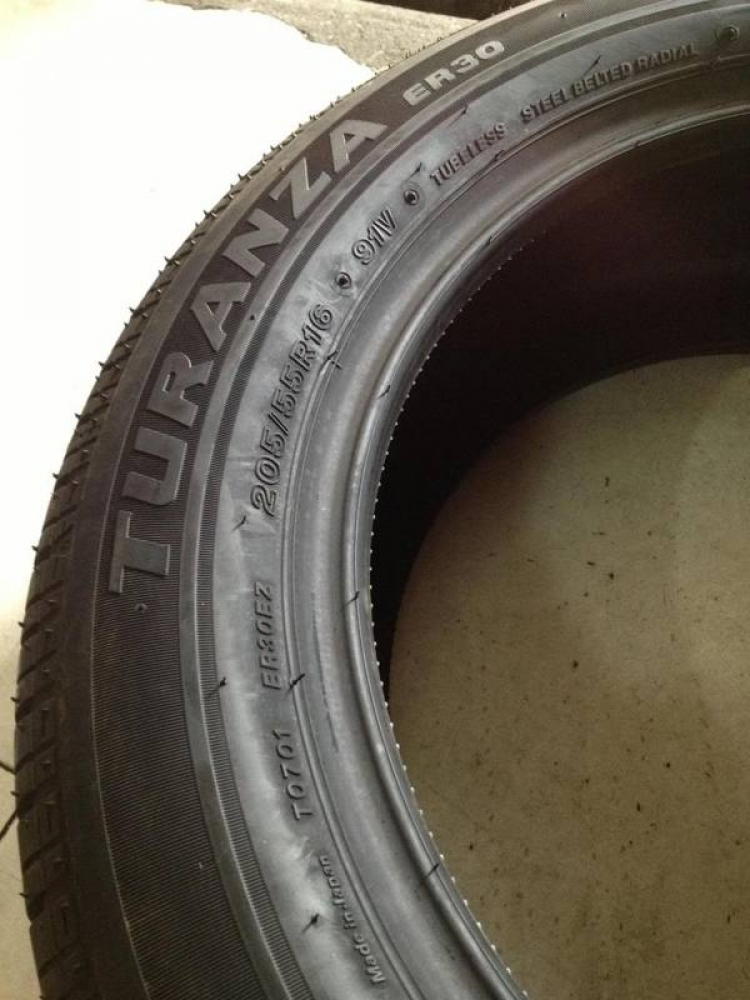 Các Bác tư vấn dùm em đại lý nào chuyên về lốp xe bridgestone ở Lý Thái Tổ Q3 ạ