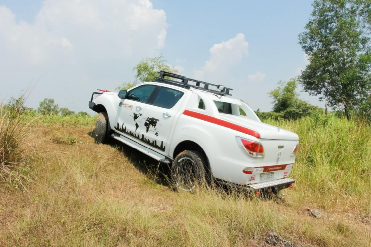 Mazda BT-50 độ cực chất