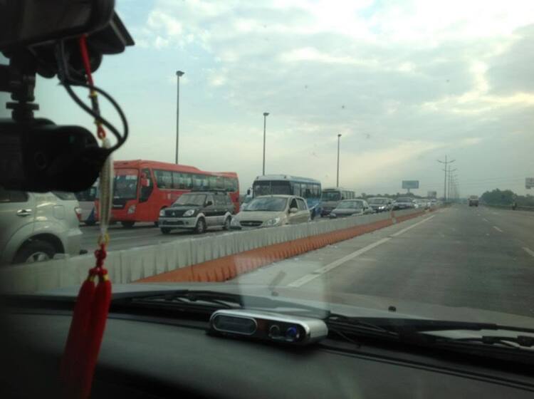 cao tốc trung lương kẹt hơn 2 km