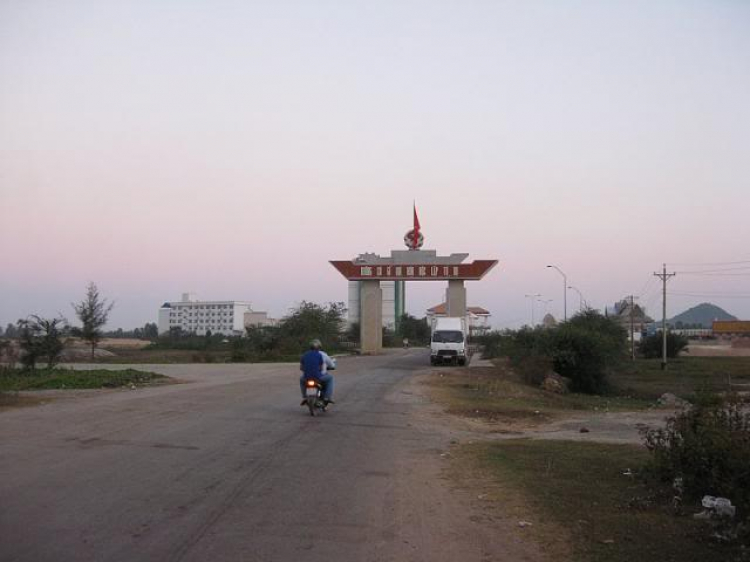 Đầu Năm : Khám phá thành phố cổ Kampot - KamPuChia Đầu Năm : Khám phá thành phố cổ Kampot - KamPuChia