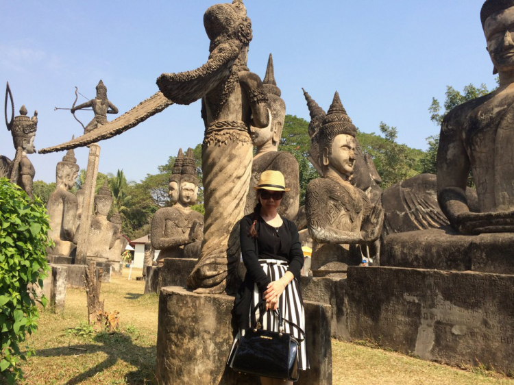 Đi du lịch Lào bằng ô tô!- Tường thuật lại chuyến đi Lào- Thái Lan( Tết Giáp ngọ -trang 3) Đi du lịch Lào bằng ô tô!- Tường thuật lại chuyến đi Lào- Thái Lan( Tết Giáp ngọ -trang 3)