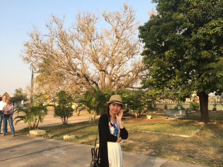 Đi du lịch Lào bằng ô tô!- Tường thuật lại chuyến đi Lào- Thái Lan( Tết Giáp ngọ -trang 3) Đi du lịch Lào bằng ô tô!- Tường thuật lại chuyến đi Lào- Thái Lan( Tết Giáp ngọ -trang 3)