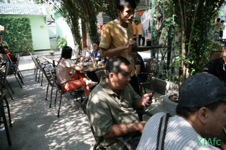 Cafe ộp ẹp sáng chủ nhật hàng Tuần KIAfc , ngày 2/3 Off Cafe ở Dinh Độc lập vào lúc 9H Cafe ộp ẹp sáng chủ nhật hàng Tuần KIAfc , ngày 2/3 Off Cafe ở Dinh Độc lập vào lúc 9H