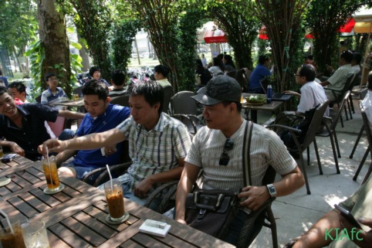 Cafe ộp ẹp sáng chủ nhật hàng Tuần KIAfc , ngày 2/3 Off Cafe ở Dinh Độc lập vào lúc 9H Cafe ộp ẹp sáng chủ nhật hàng Tuần KIAfc , ngày 2/3 Off Cafe ở Dinh Độc lập vào lúc 9H