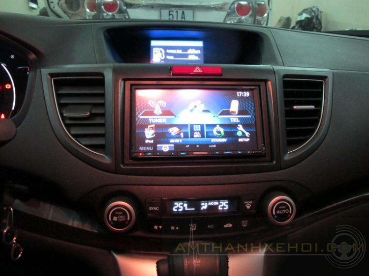Honda CR-V tại Việt Nam trang bị thêm camera lùi