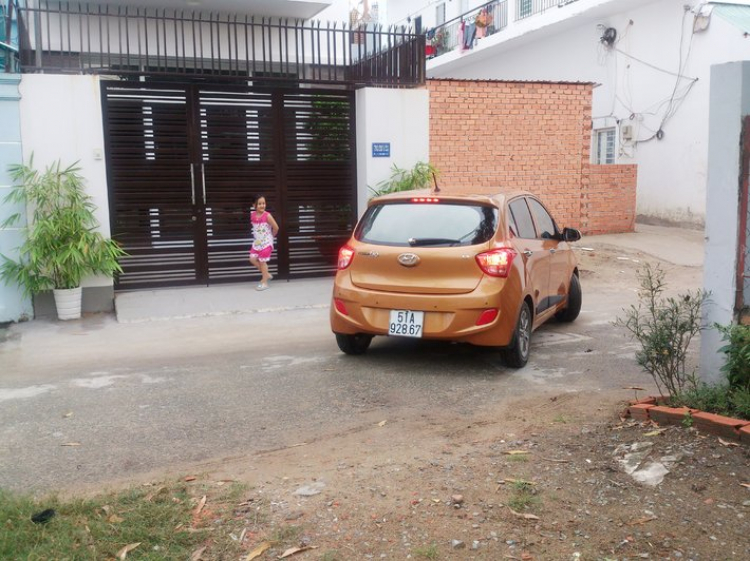 Hyundai GRAND i10 - Đỏ nổi bật ^^ Hyundai GRAND i10 - Đỏ nổi bật ^^