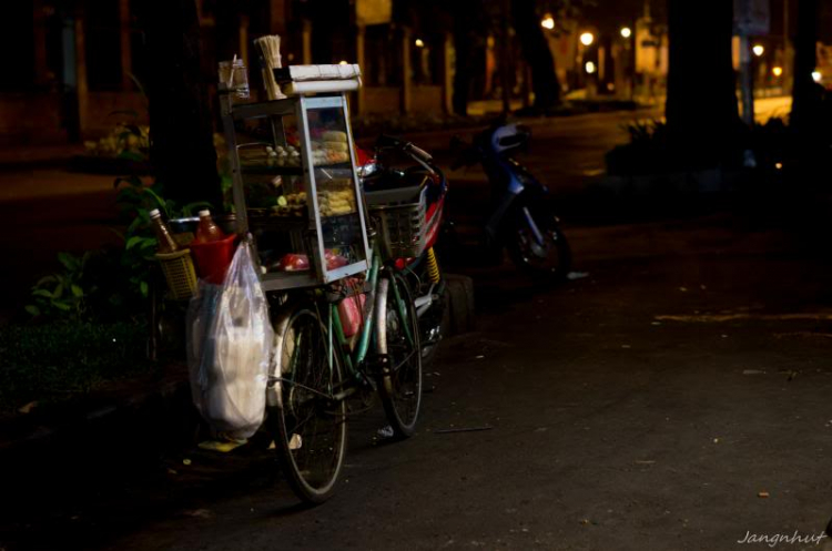 Sài Gòn by night