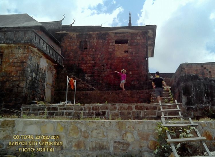 Đầu Năm : Khám phá thành phố cổ Kampot - KamPuChia Đầu Năm : Khám phá thành phố cổ Kampot - KamPuChia