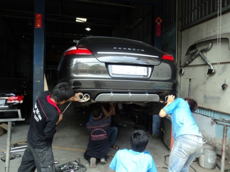 Pô cho xe hơi. Pô cho xe hơi.