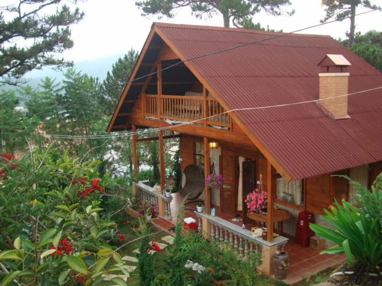 Du ngoạn trên biển bằng xuồng phao bơm hơi. Du ngoạn trên biển bằng xuồng phao bơm hơi.