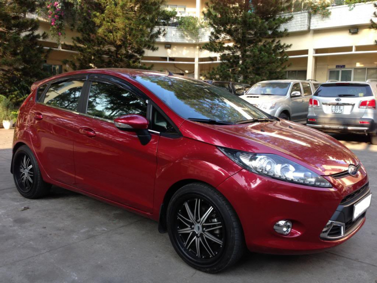 QUÁ TRÌNH NÂNG CẤP, MÒ MẪM VỚI FORD FIESTA 5D 2012 TRÌNH CẢ NHÀ XEM VUI