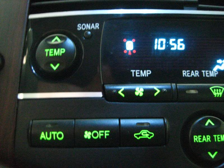 Tự hào là chiếc TOYOTA SIENNA LE duy nhất VN lắp và độ nhiều đồ chơi ! Tự hào là chiếc TOYOTA SIENNA LE duy nhất VN lắp và độ nhiều đồ chơi !