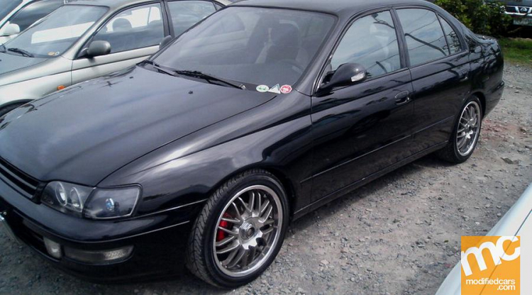 Toyota Corona 1992 - 1996 mắt híp đít bồng (Na béo ) Toyota Corona 1992 - 1996 mắt híp đít bồng (Na béo )