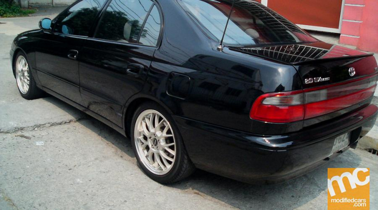 Toyota Corona 1992 - 1996 mắt híp đít bồng (Na béo ) Toyota Corona 1992 - 1996 mắt híp đít bồng (Na béo )