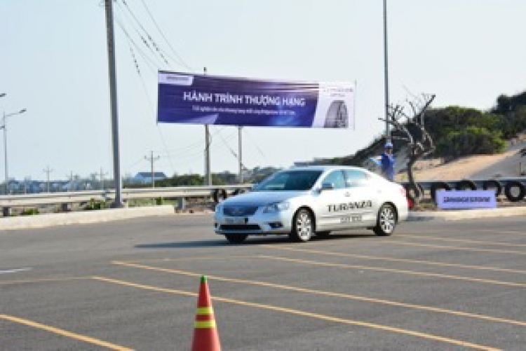 Nguyên nhân gây ra tiếng ồn của lốp xe