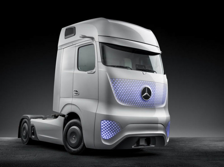 Mercedes-Benz giới thiệu xe tải Future Truck 2025