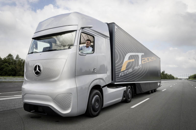 Mercedes-Benz giới thiệu xe tải Future Truck 2025