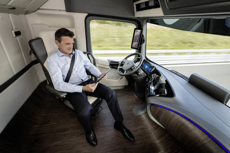 Mercedes-Benz giới thiệu xe tải Future Truck 2025