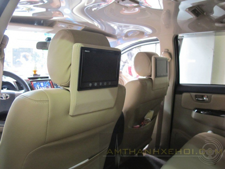 Em đi nâng cấp âm thanh và hình ảnh cho Fortuner Em đi nâng cấp âm thanh và hình ảnh cho Fortuner