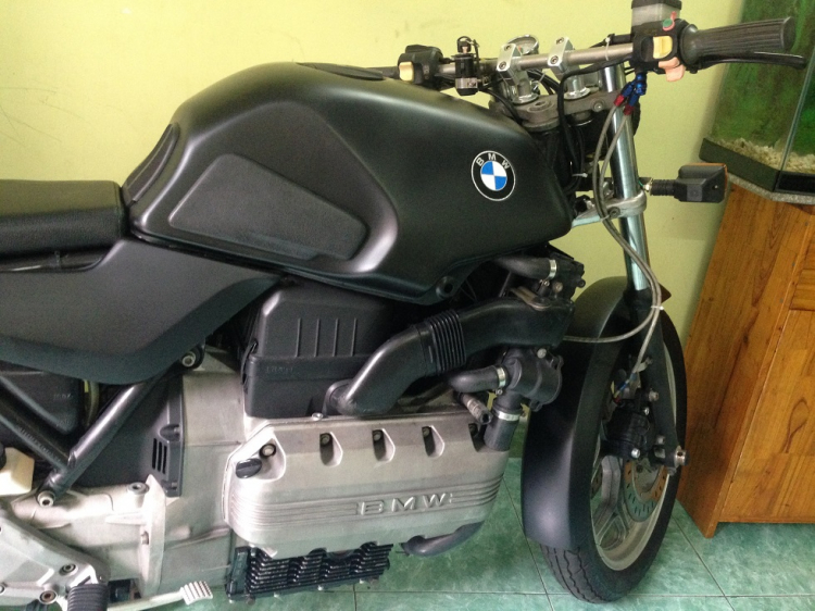 BMW K100RS1986 ra khói hao nhớt