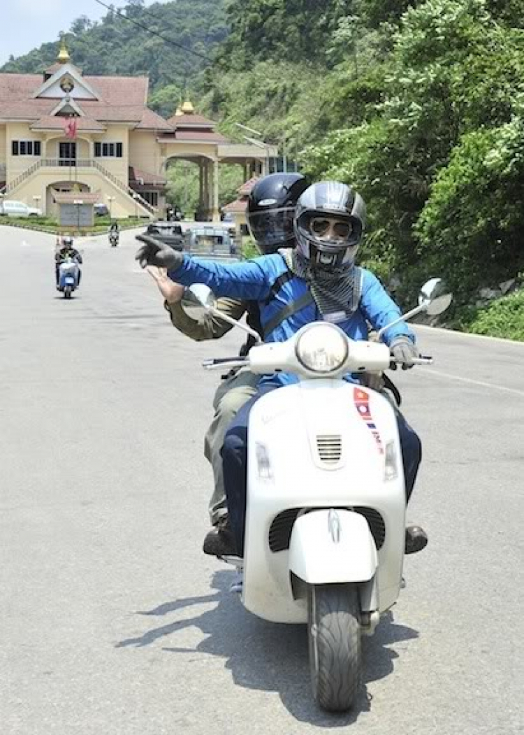 Vespa Hưu trí- Hành trình Asean Vietnam-Laos-ThaiLand-Malaysia-Singapore 2012