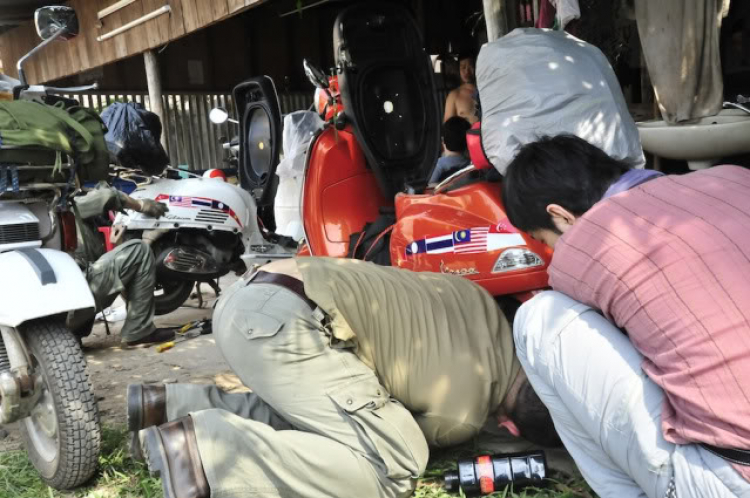 Vespa Hưu trí- Hành trình Asean Vietnam-Laos-ThaiLand-Malaysia-Singapore 2012 Vespa Hưu trí- Hành trình Asean Vietnam-Laos-ThaiLand-Malaysia-Singapore 2012