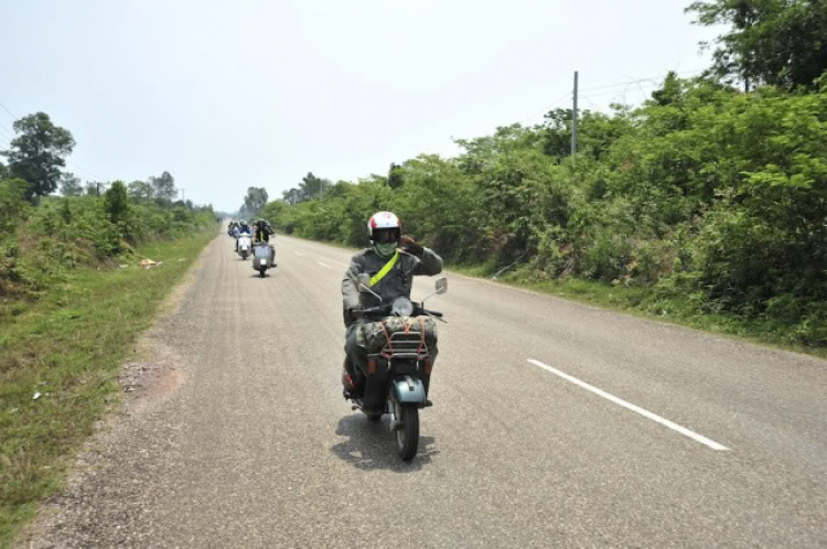 Vespa Hưu trí- Hành trình Asean Vietnam-Laos-ThaiLand-Malaysia-Singapore 2012