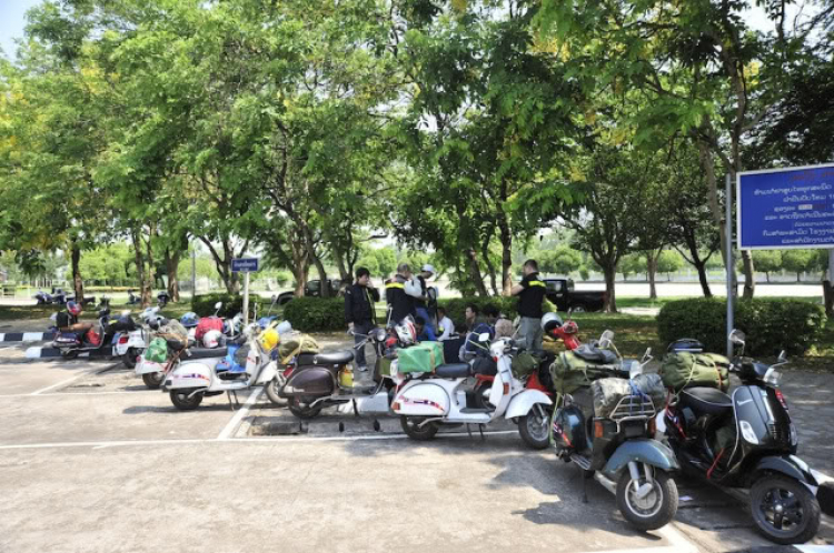 Vespa Hưu trí- Hành trình Asean Vietnam-Laos-ThaiLand-Malaysia-Singapore 2012