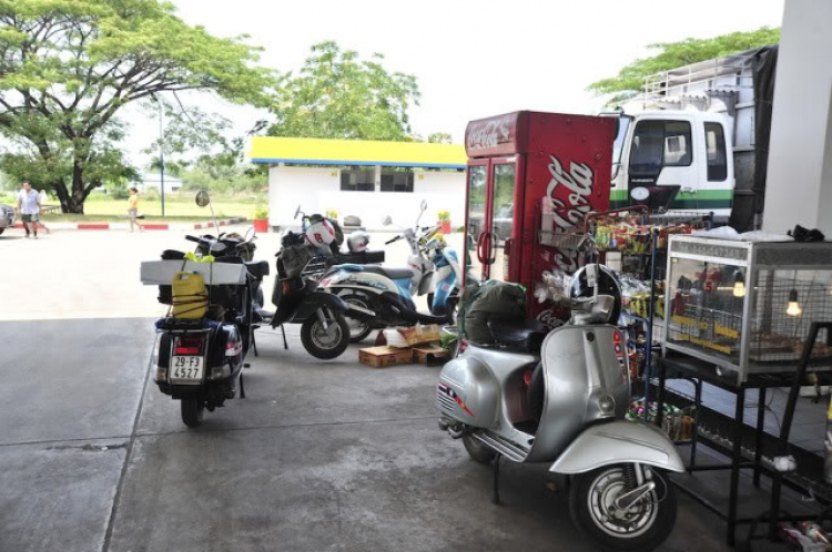 Vespa Hưu trí- Hành trình Asean Vietnam-Laos-ThaiLand-Malaysia-Singapore 2012