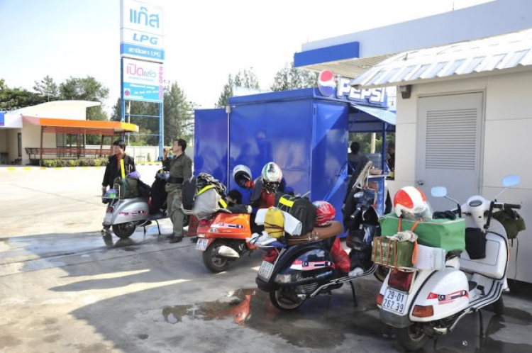 Vespa Hưu trí- Hành trình Asean Vietnam-Laos-ThaiLand-Malaysia-Singapore 2012