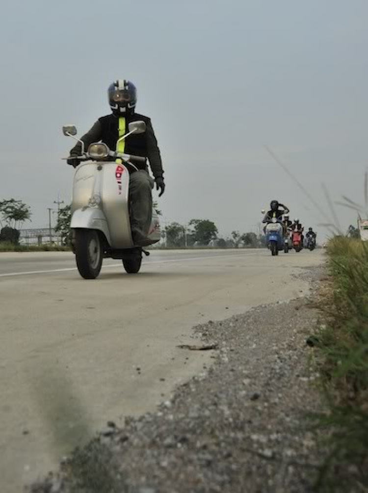 Vespa Hưu trí- Hành trình Asean Vietnam-Laos-ThaiLand-Malaysia-Singapore 2012