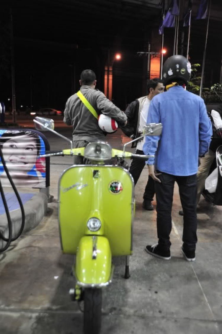 Vespa Hưu trí- Hành trình Asean Vietnam-Laos-ThaiLand-Malaysia-Singapore 2012