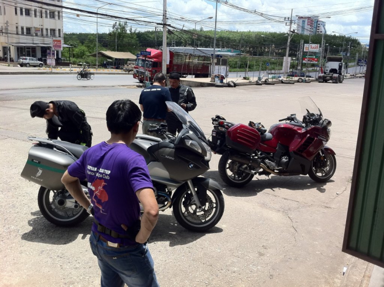 Vespa Hưu trí- Hành trình Asean Vietnam-Laos-ThaiLand-Malaysia-Singapore 2012