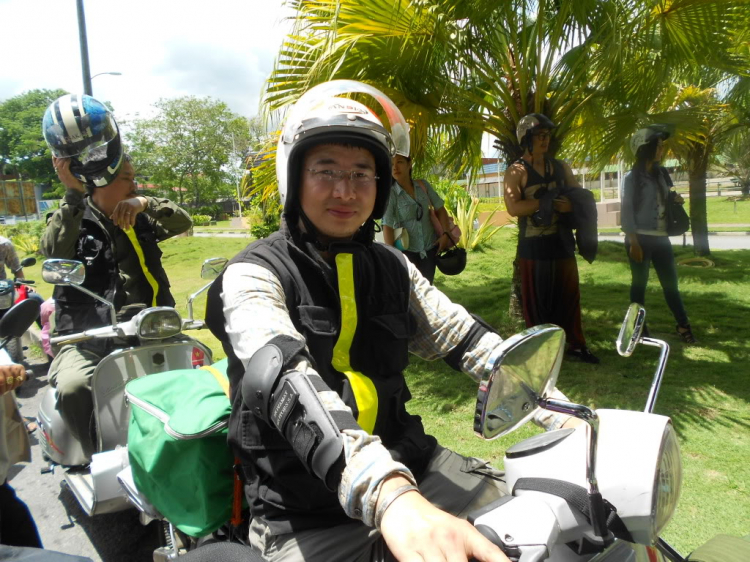 Vespa Hưu trí- Hành trình Asean Vietnam-Laos-ThaiLand-Malaysia-Singapore 2012