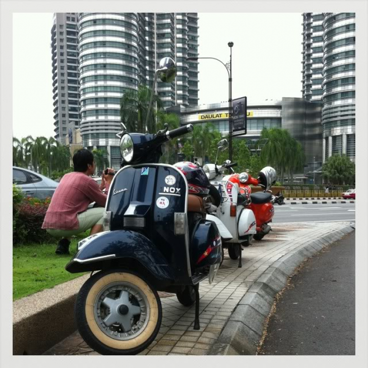 Vespa Hưu trí- Hành trình Asean Vietnam-Laos-ThaiLand-Malaysia-Singapore 2012