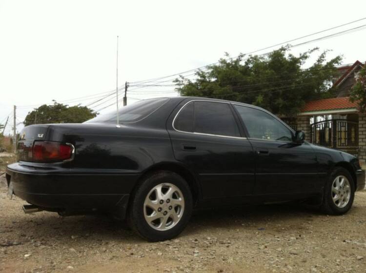 Anh em Camry 87-91 vô đây chơi Anh em Camry 87-91 vô đây chơi
