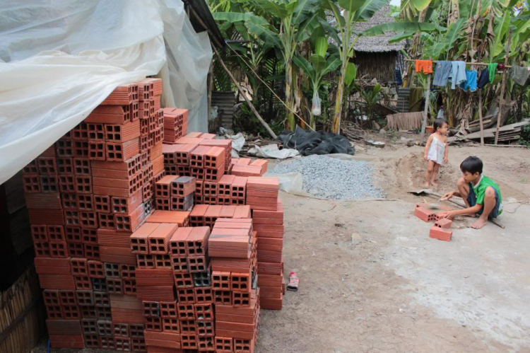 Đi Vĩnh Long khởi công xây dựng nhà tình thương Đi Vĩnh Long khởi công xây dựng nhà tình thương