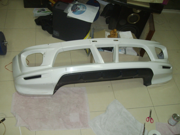 Hàn nhựa ABS cho ốp cản trước body kit Mitsubishi Pajero