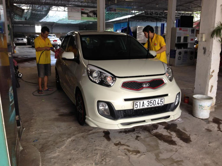 Body Lips Picanto cho bác nào quan tâm :) Body Lips Picanto cho bác nào quan tâm :)