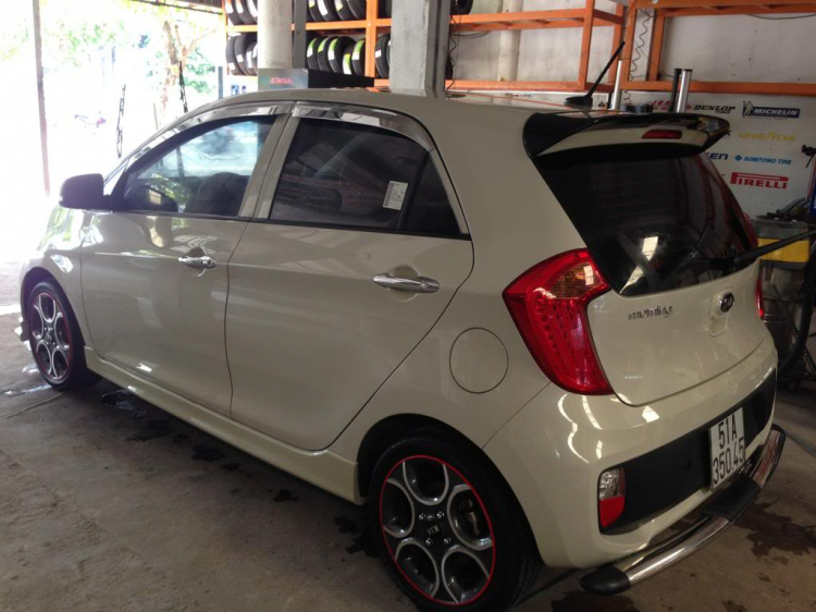 Body Lips Picanto cho bác nào quan tâm :) Body Lips Picanto cho bác nào quan tâm :)