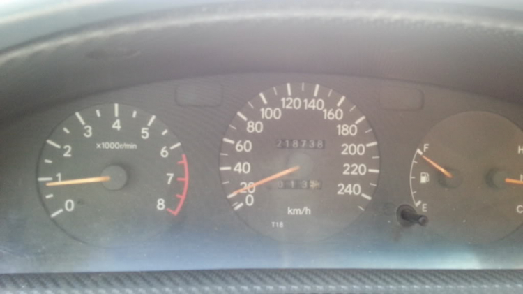 Toyota Corona 1992 - 1996 mắt híp đít bồng (Na béo ) Toyota Corona 1992 - 1996 mắt híp đít bồng (Na béo )