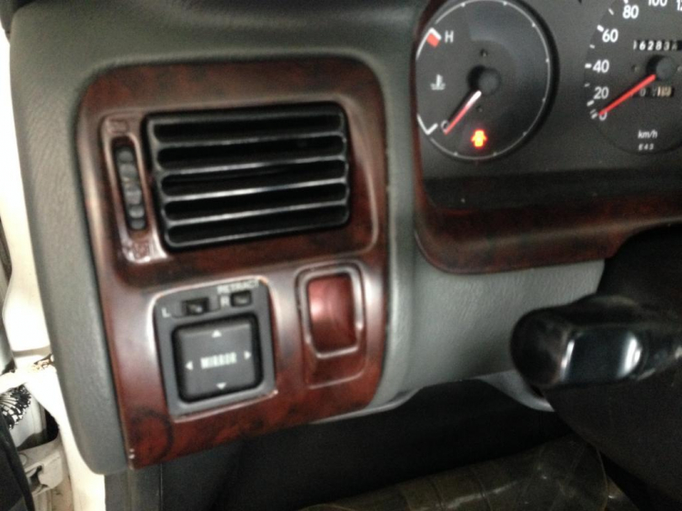 Toyota Corona 1992 - 1996 mắt híp đít bồng (Na béo ) Toyota Corona 1992 - 1996 mắt híp đít bồng (Na béo )